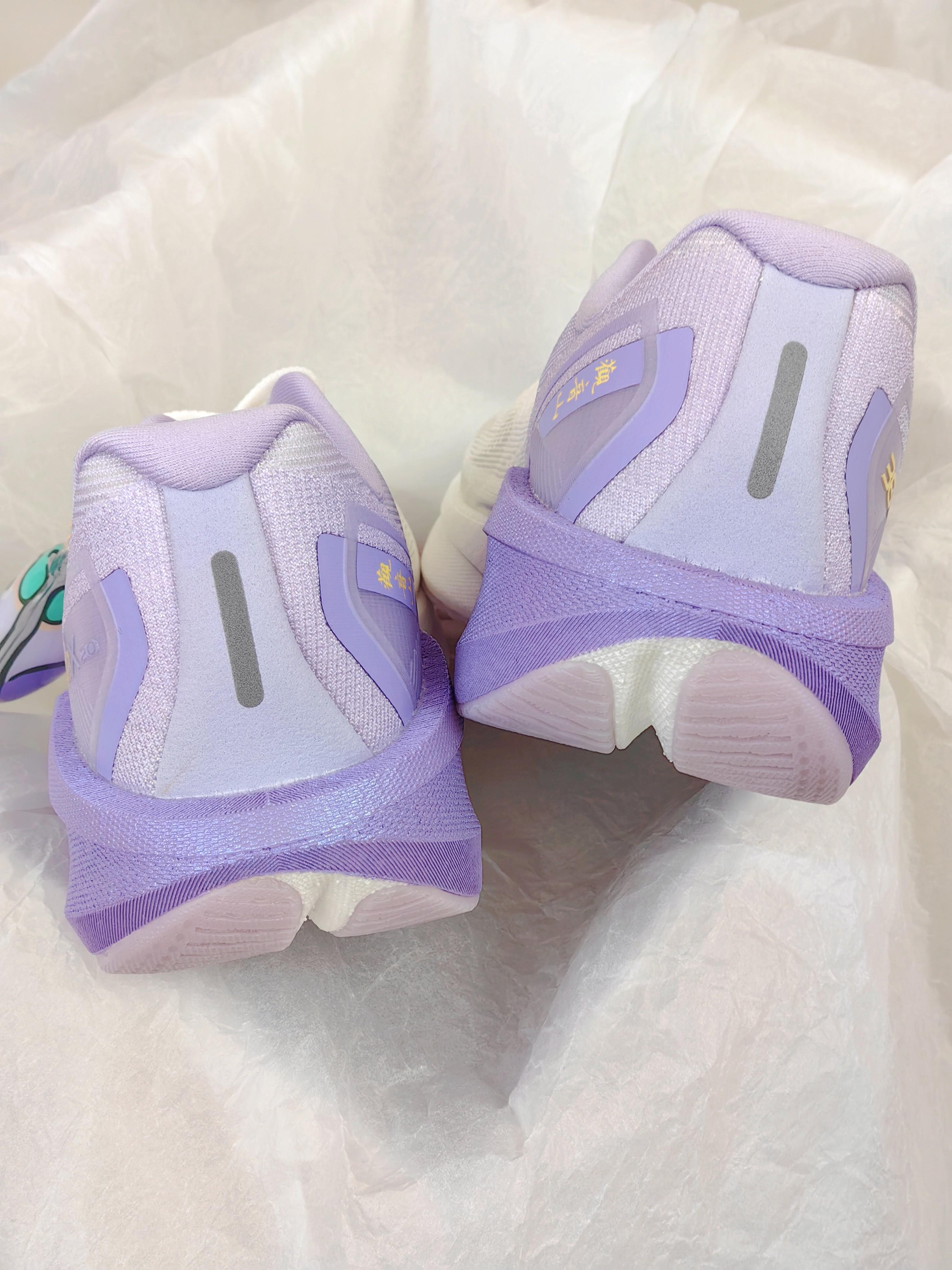 情侣跑步撒糖新姿势💖奶白薰衣草紫CP鞋安排💜